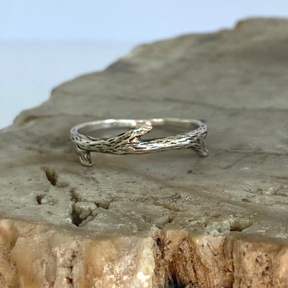 Sterling Silver 925 Dainty Minimalist Figural Branch Coral Band Ring Sz 5.5 - Picture 6 of 15